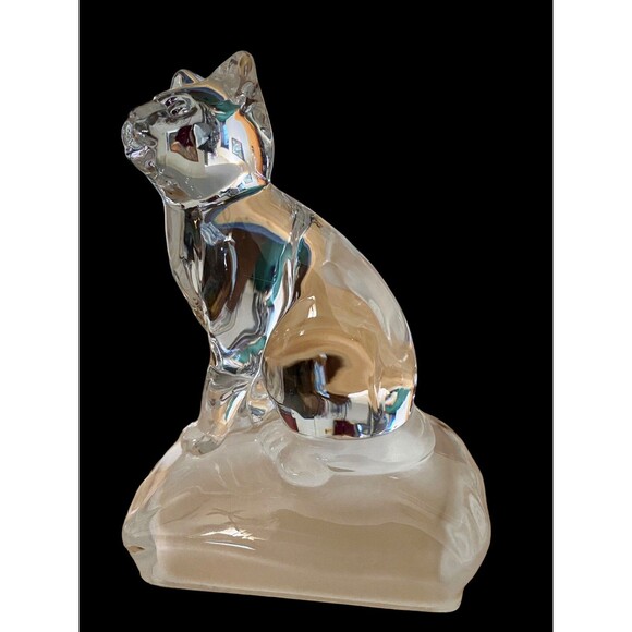 Art Glass Cat Figurine Paperweight Sitting On A Frosted Glass Pillow 5"  Clear - Picture 1 of 5